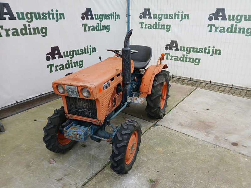 Kubota B 7001 - Мінітрактор: фото 1 Kubota B 7001 - Мінітрактор: фото 1