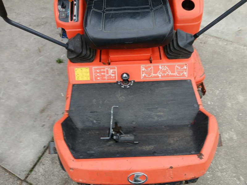 Kubota GZH 15 - Газонокосарка: фото 4 Kubota GZH 15 - Газонокосарка: фото 4