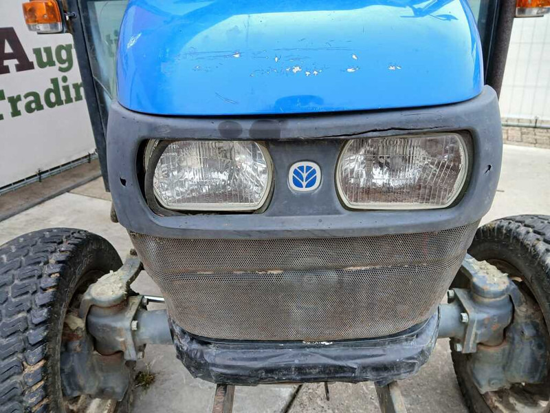 New Holland TC 27 - Мінітрактор: фото 5 New Holland TC 27 - Мінітрактор: фото 5