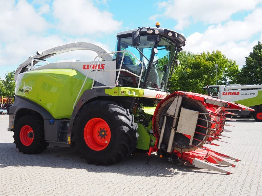 Claas Jaguar 850 + Kemper 445 - Кормозбиральний комбайн: фото 4 Claas Jaguar 850 + Kemper 445 - Кормозбиральний комбайн: фото 4