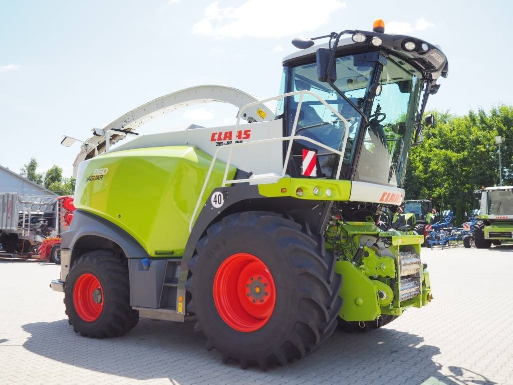 Claas Jaguar 860 4WD - Кормозбиральний комбайн: фото 4 Claas Jaguar 860 4WD - Кормозбиральний комбайн: фото 4