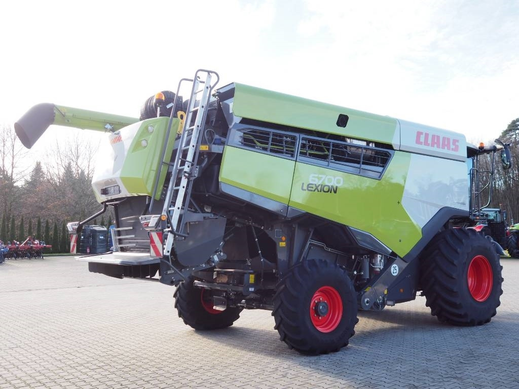 Claas Lexion 6700 + V930 - Зернозбиральний комбайн: фото 3 Claas Lexion 6700 + V930 - Зернозбиральний комбайн: фото 3
