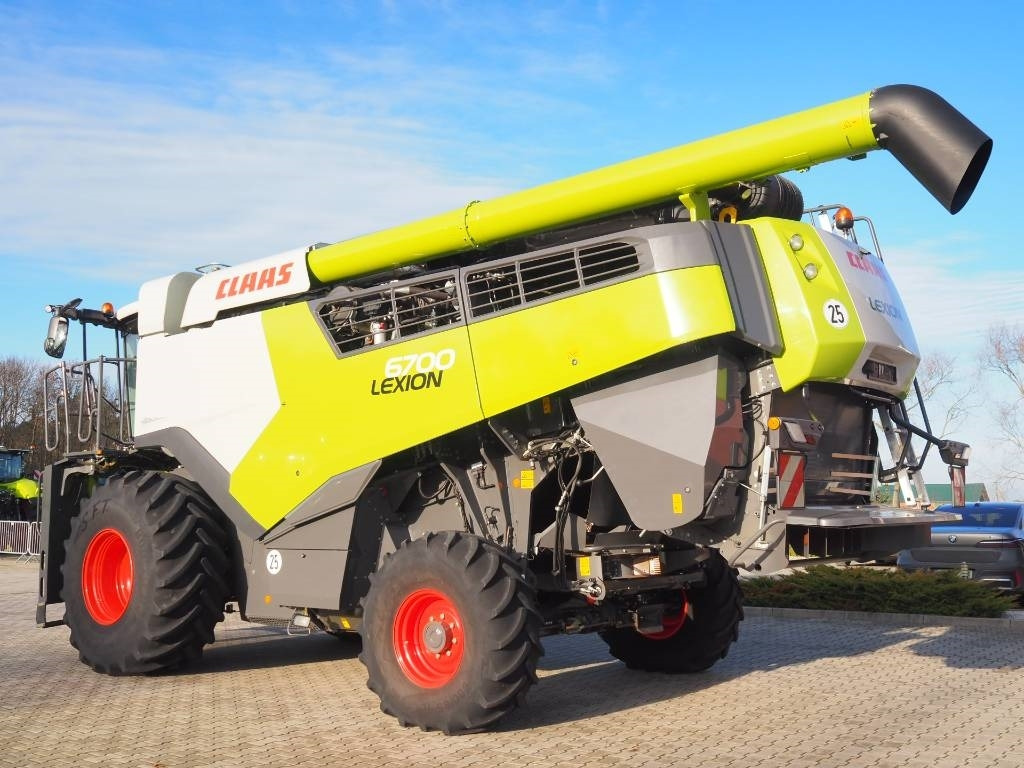 Claas Lexion 6700 + V930 - Зернозбиральний комбайн: фото 2 Claas Lexion 6700 + V930 - Зернозбиральний комбайн: фото 2