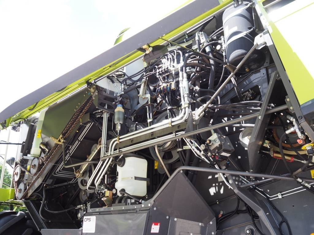 Зернозбиральний комбайн Claas Lexion 750 GPS + V770: фото 8 Зернозбиральний комбайн Claas Lexion 750 GPS + V770: фото 8