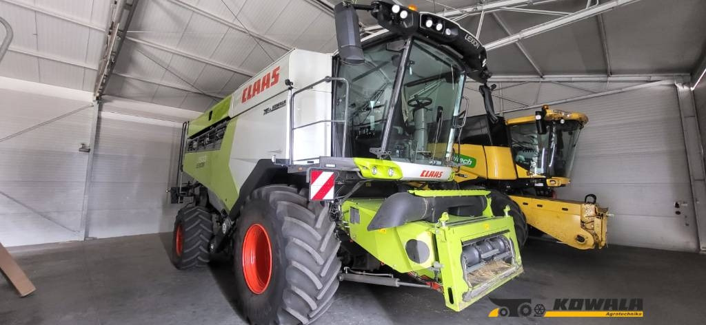 Claas Lexion 7500 + V930 - Зернозбиральний комбайн: фото 1 Claas Lexion 7500 + V930 - Зернозбиральний комбайн: фото 1
