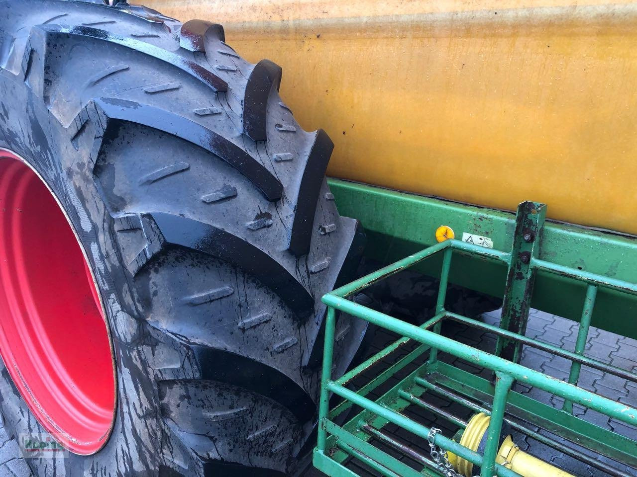 Amazone UG4500 - Обприскувач причіпний: фото 5 Amazone UG4500 - Обприскувач причіпний: фото 5