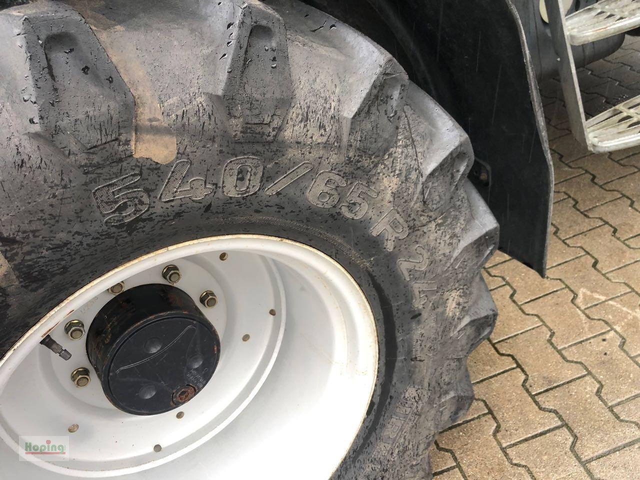 Deutz-Fahr Agrotron 115 MK3 - Трактор: фото 3 Deutz-Fahr Agrotron 115 MK3 - Трактор: фото 3