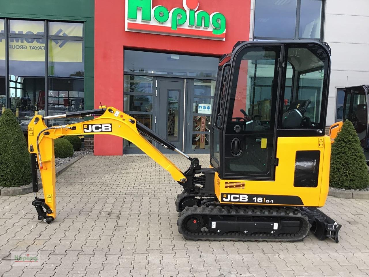 JCB 16C-1 - Міні-екскаватор: фото 1 JCB 16C-1 - Міні-екскаватор: фото 1