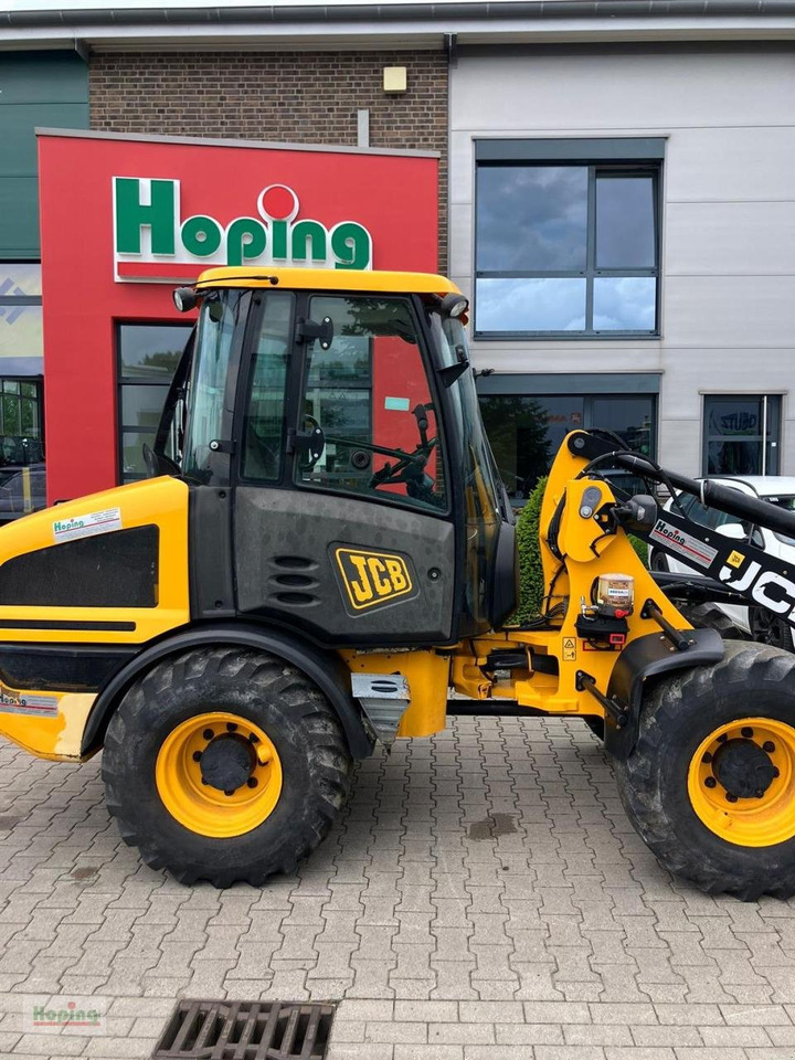 JCB 407 - Колісний навантажувач: фото 1 JCB 407 - Колісний навантажувач: фото 1