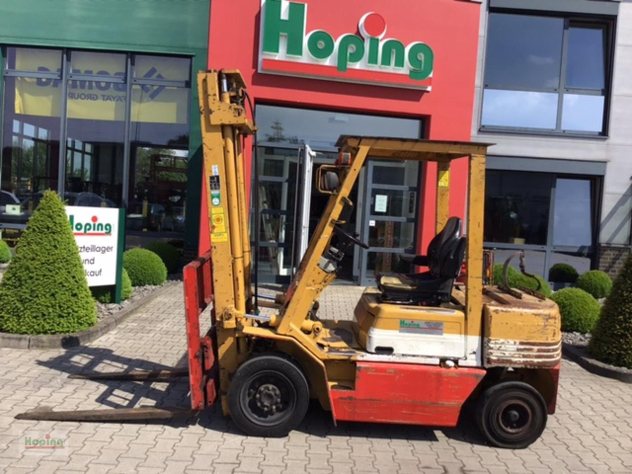 Komatsu FGT25T-11E - Навантажувач вилковий: фото 1 Komatsu FGT25T-11E - Навантажувач вилковий: фото 1