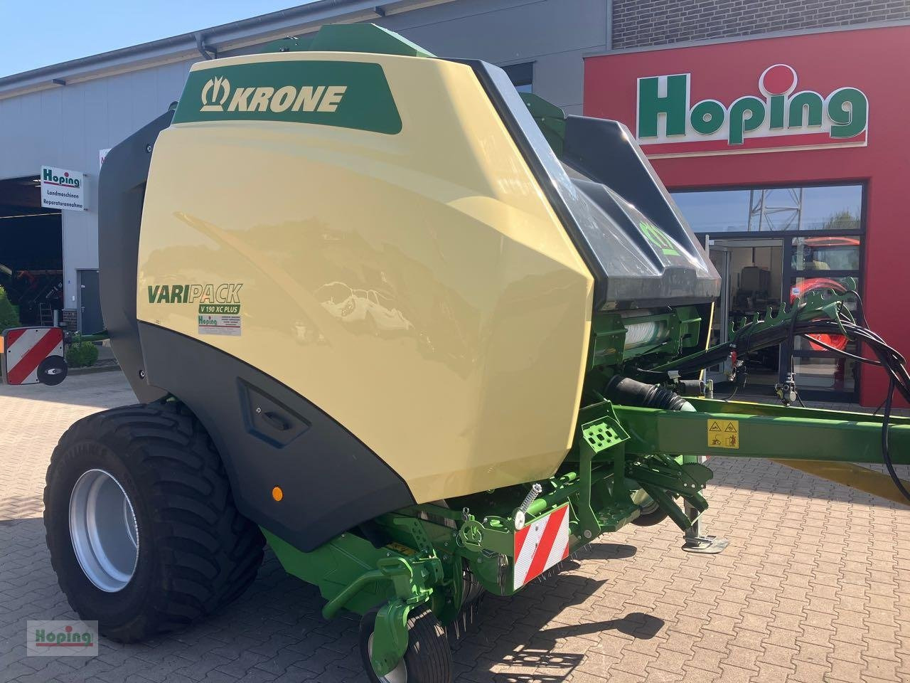 Krone VariPack V190 XC Plu - Прес-підбирач рулонний: фото 1 Krone VariPack V190 XC Plu - Прес-підбирач рулонний: фото 1