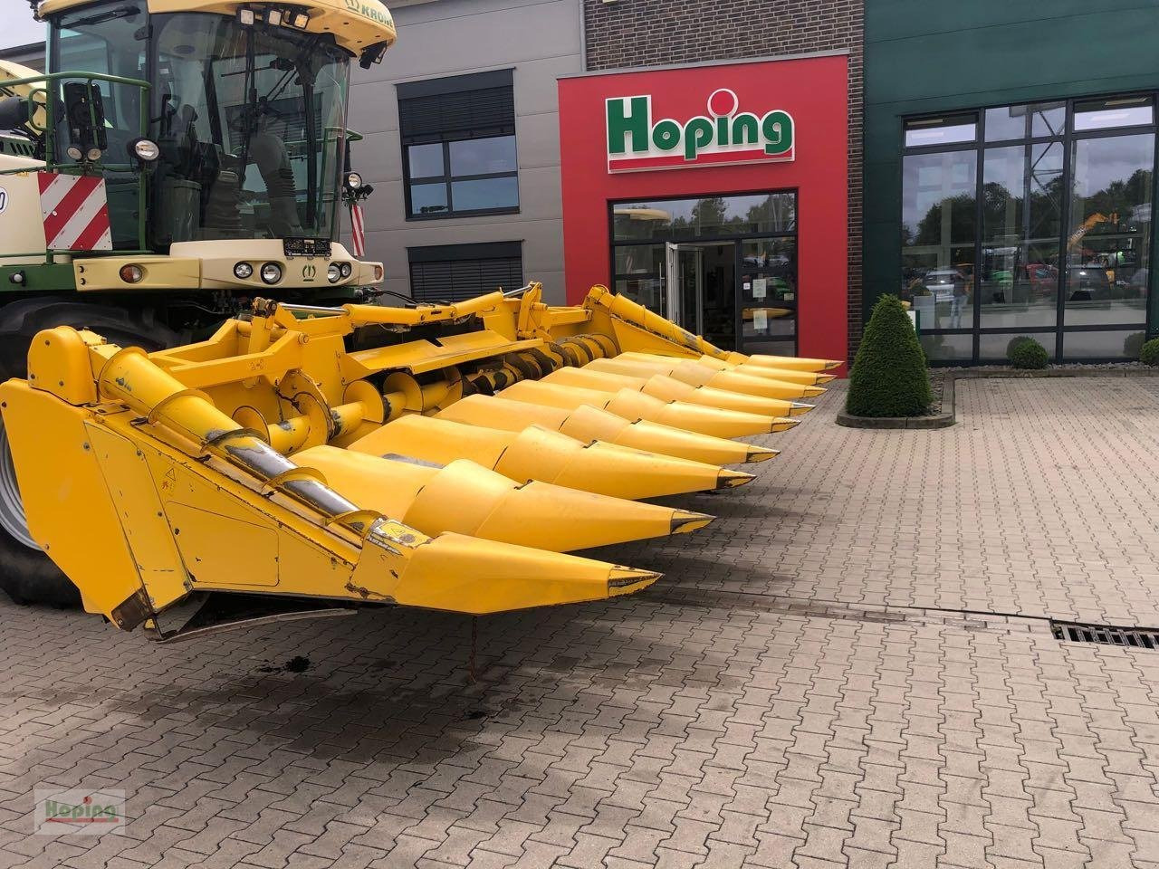 New Holland MF875W - Жниварка для кукурудзи: фото 1 New Holland MF875W - Жниварка для кукурудзи: фото 1