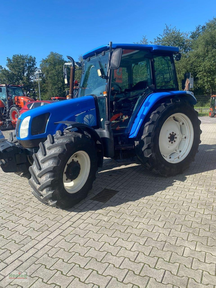 New Holland TL90A - Трактор: фото 2 New Holland TL90A - Трактор: фото 2