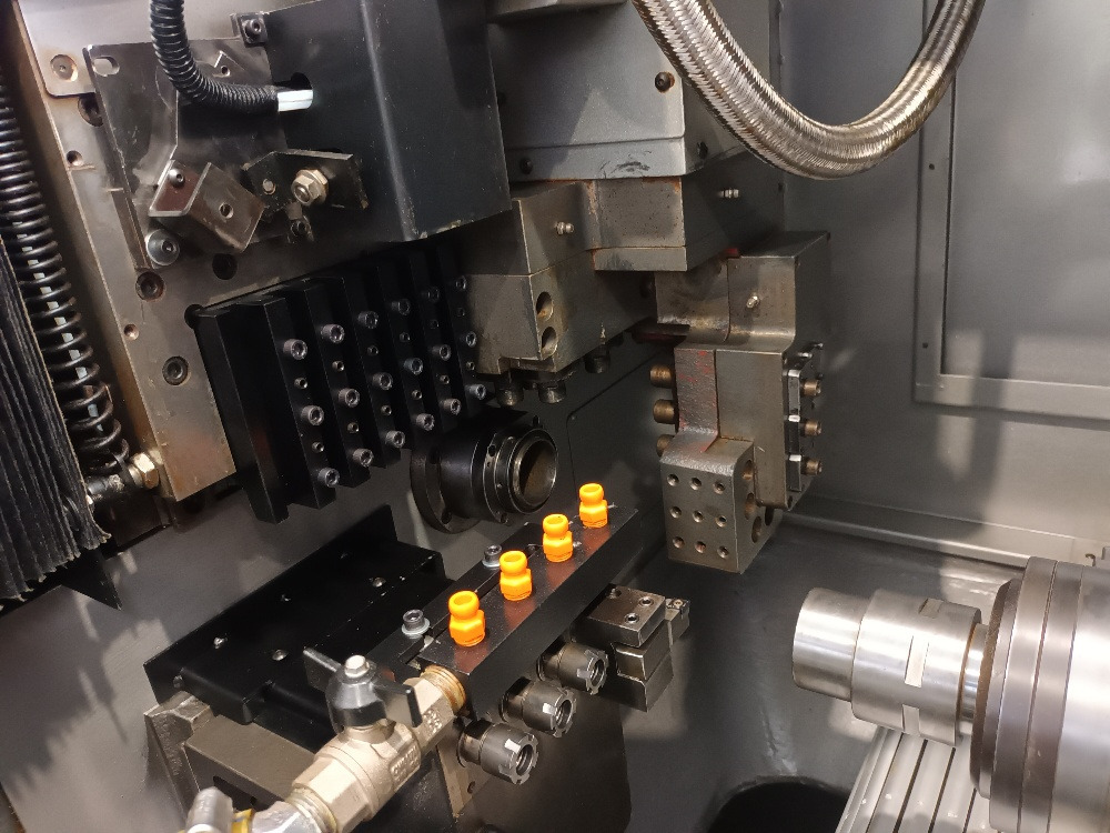 Tornio a controllo numerico Po Ly Gim DIAMOND 20CSB-II - Металообробний верстат: фото 3 Tornio a controllo numerico Po Ly Gim DIAMOND 20CSB-II - Металообробний верстат: фото 3