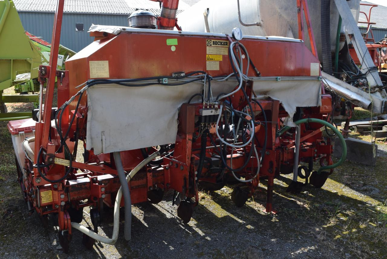 Becker AEROMAT T6Z - Сівалка точного висіву: фото 1 Becker AEROMAT T6Z - Сівалка точного висіву: фото 1