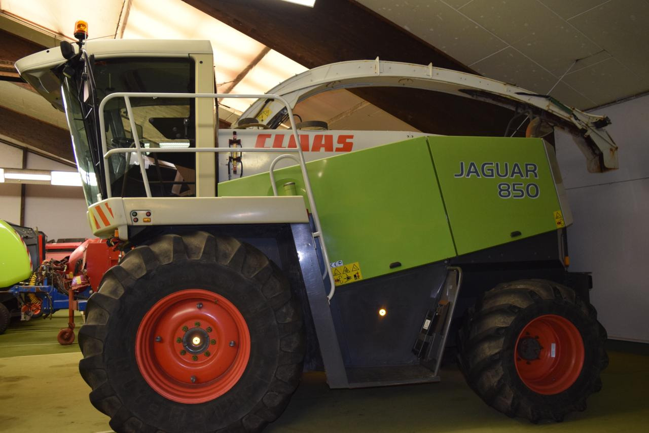 CLAAS Jaguar 850 - Кормозбиральний комбайн: фото 1 CLAAS Jaguar 850 - Кормозбиральний комбайн: фото 1