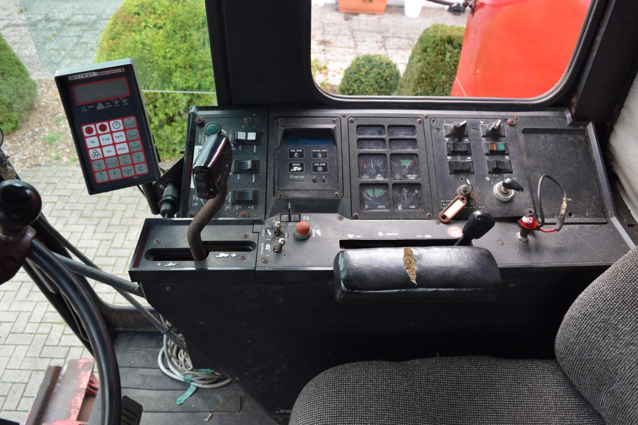 Case-IH 1680 Axial - Зернозбиральний комбайн: фото 5 Case-IH 1680 Axial - Зернозбиральний комбайн: фото 5