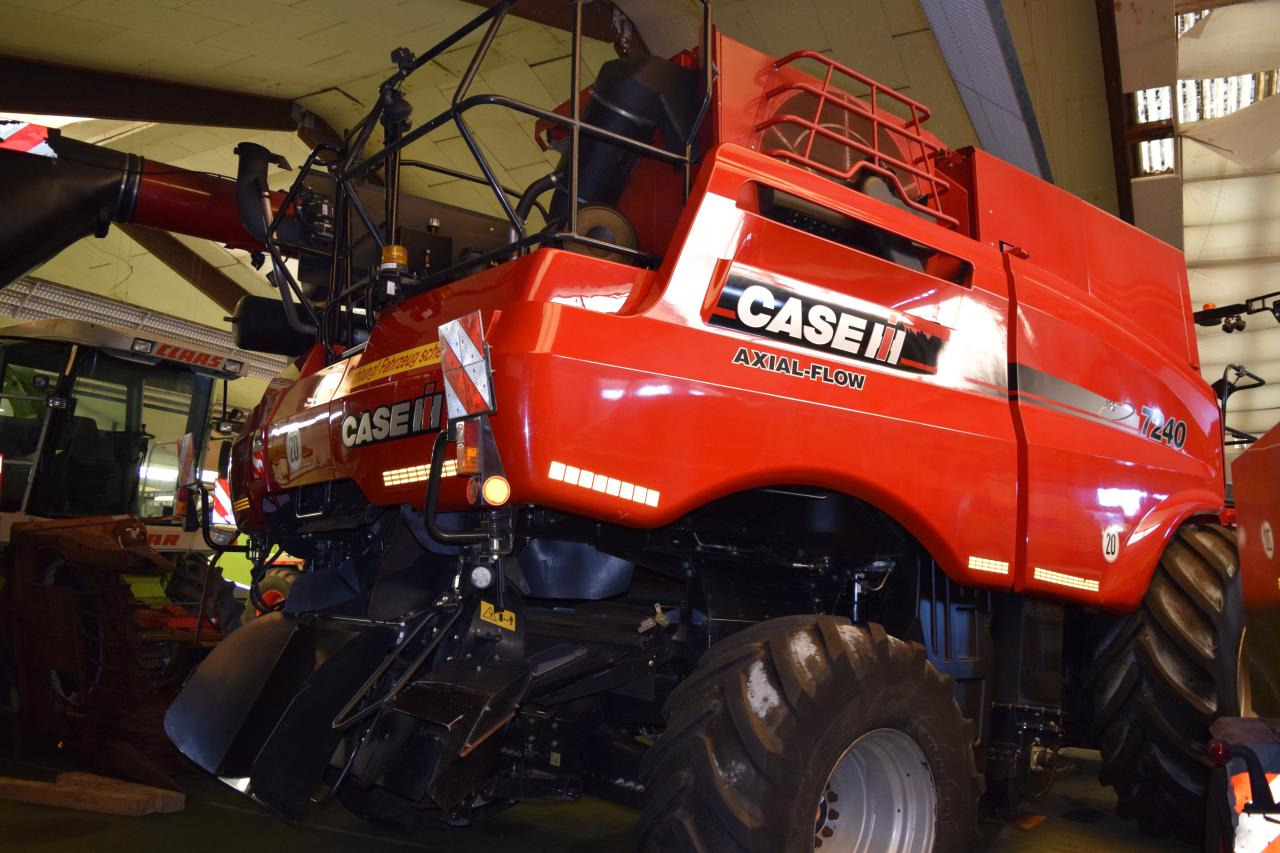 Case-IH 7240 Axial Flow - Зернозбиральний комбайн: фото 5 Case-IH 7240 Axial Flow - Зернозбиральний комбайн: фото 5