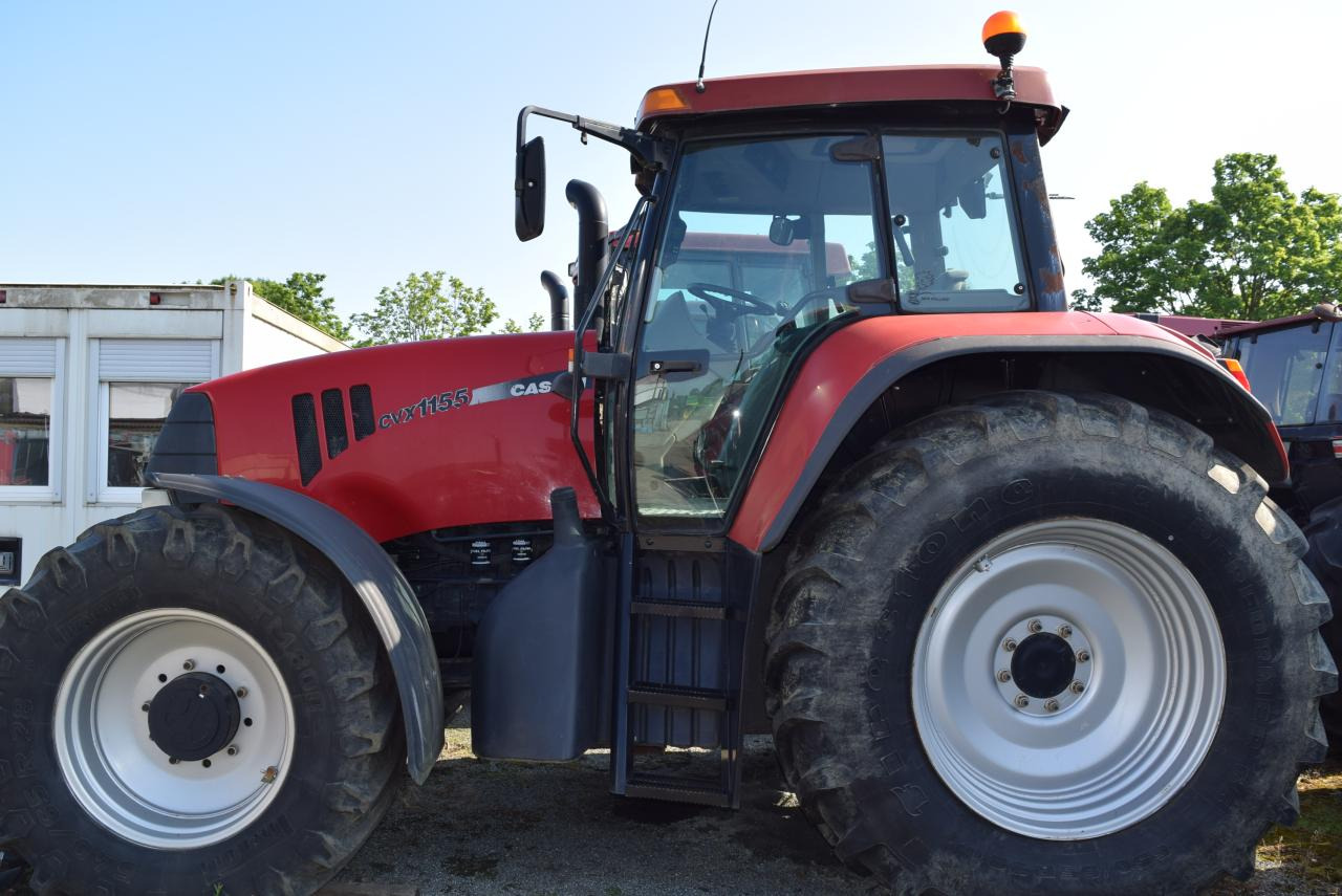 Case-IH CVX 1155 - Трактор: фото 1 Case-IH CVX 1155 - Трактор: фото 1