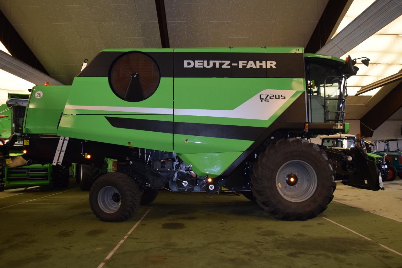 Deutz-Fahr C 7205 TS - Зернозбиральний комбайн: фото 1 Deutz-Fahr C 7205 TS - Зернозбиральний комбайн: фото 1
