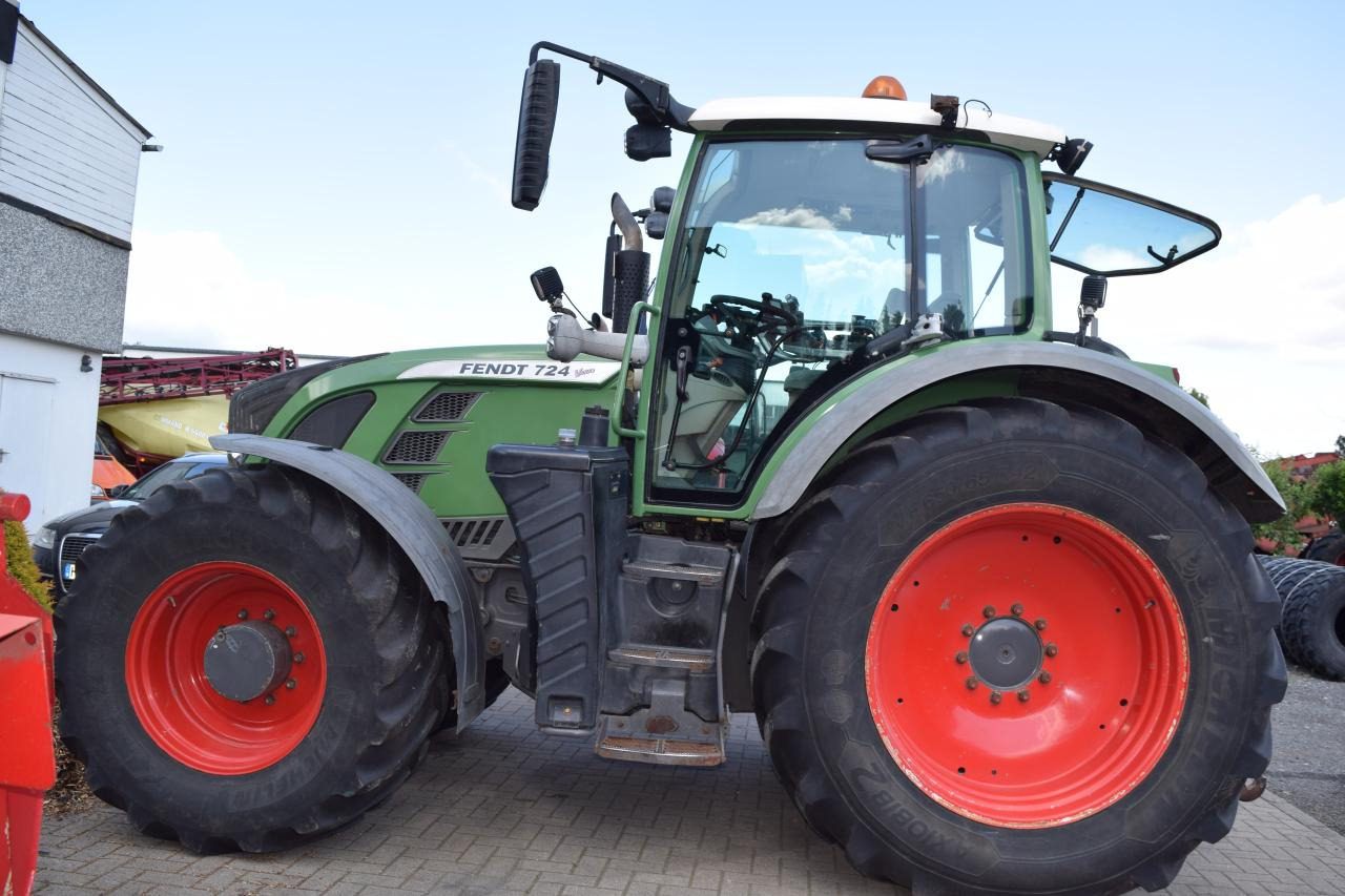 Fendt 724 Vario TMS SCR ProfiPlus - Трактор: фото 3 Fendt 724 Vario TMS SCR ProfiPlus - Трактор: фото 3