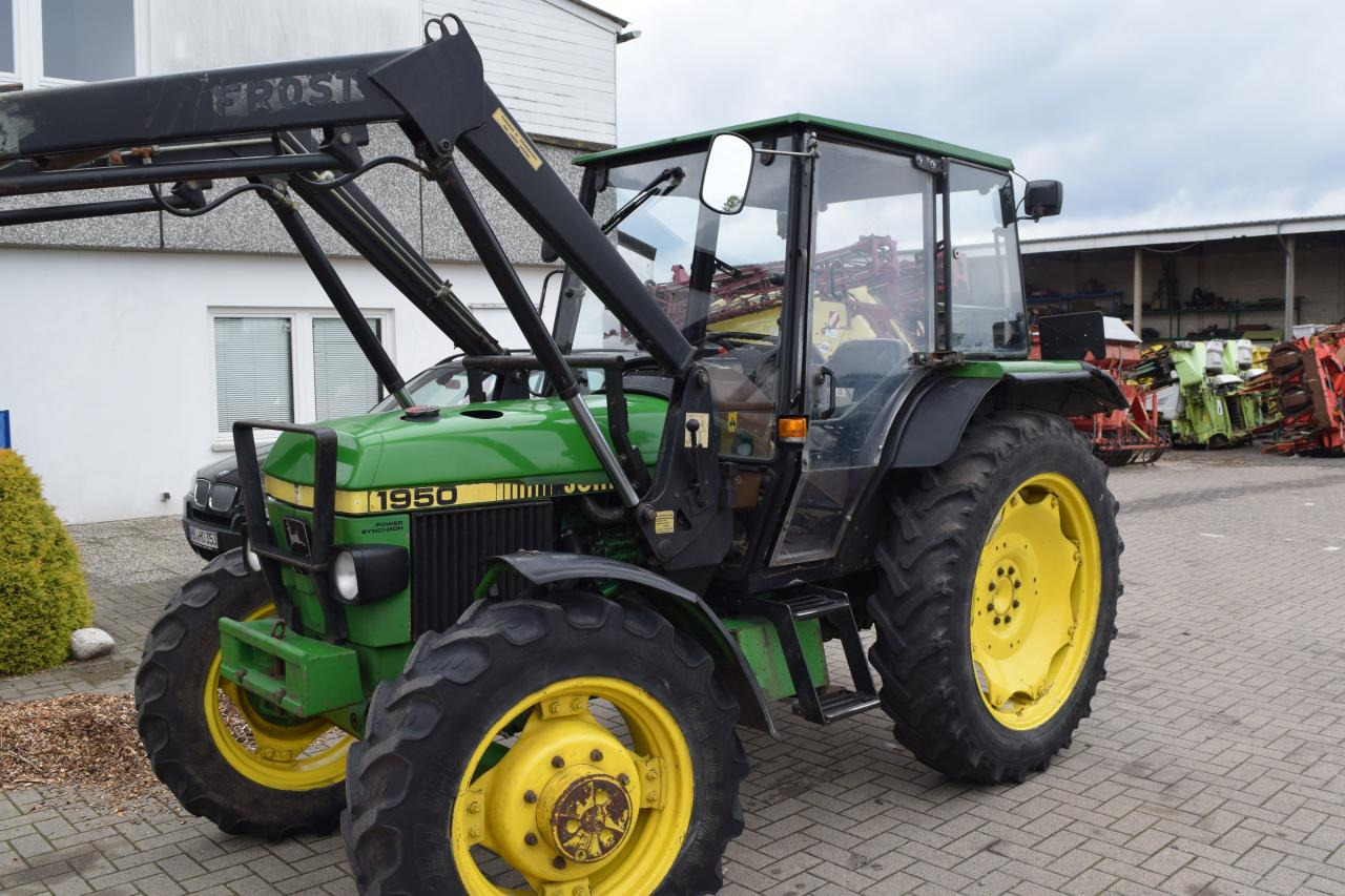 John Deere 1950 - Трактор: фото 1 John Deere 1950 - Трактор: фото 1