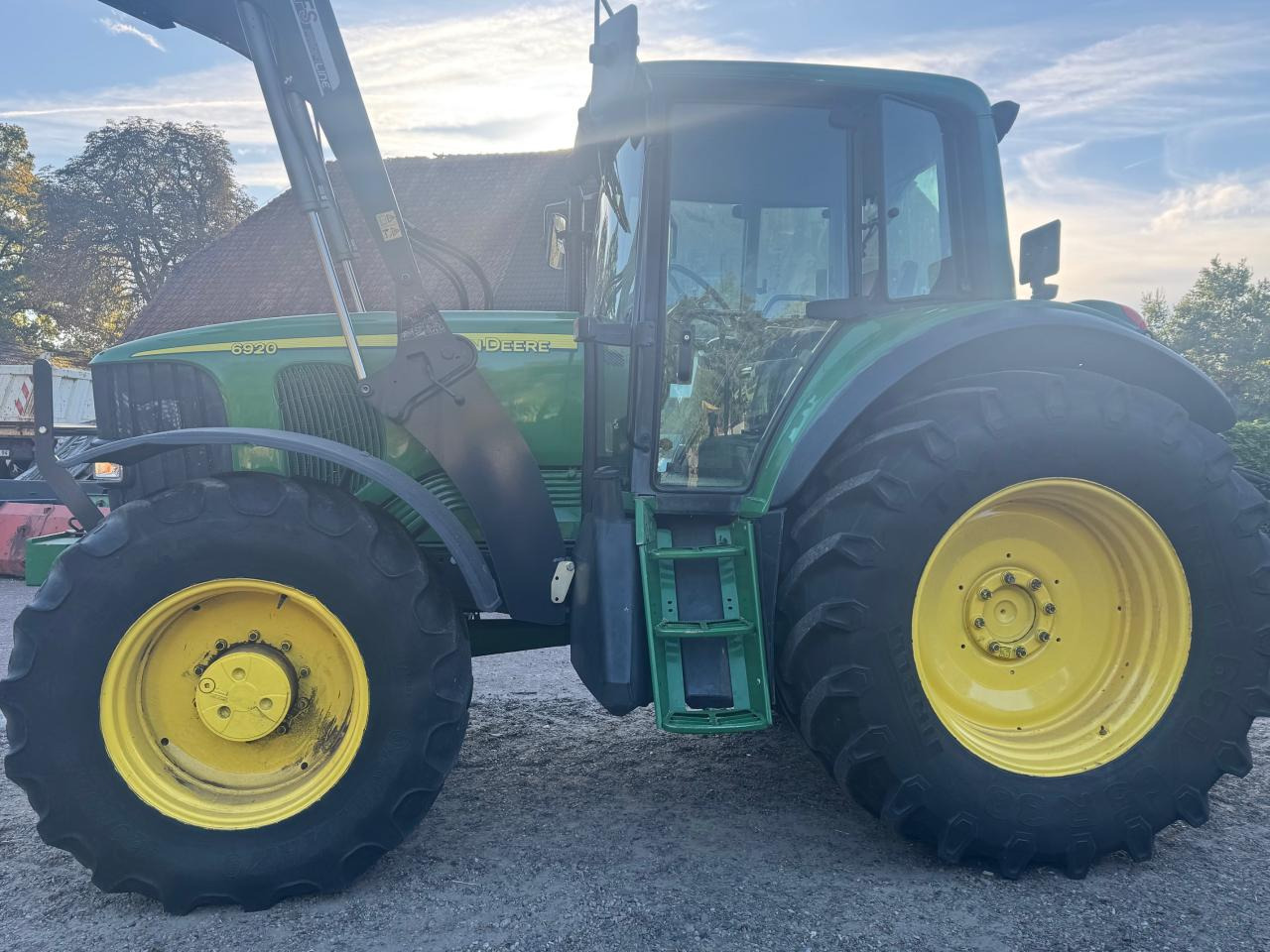 John Deere 6920 - Трактор: фото 4 John Deere 6920 - Трактор: фото 4