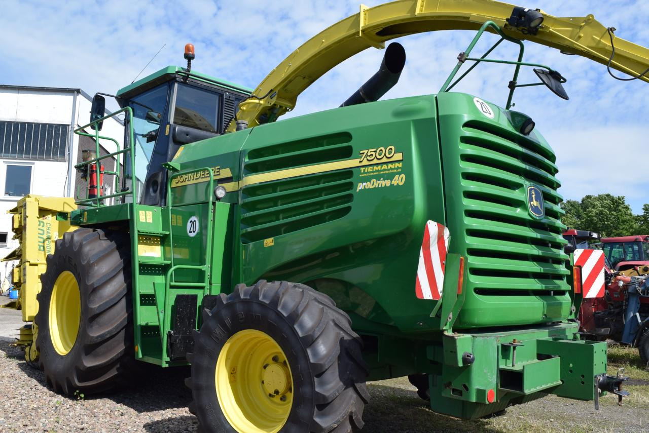 John Deere 7400 - Кормозбиральний комбайн: фото 3 John Deere 7400 - Кормозбиральний комбайн: фото 3