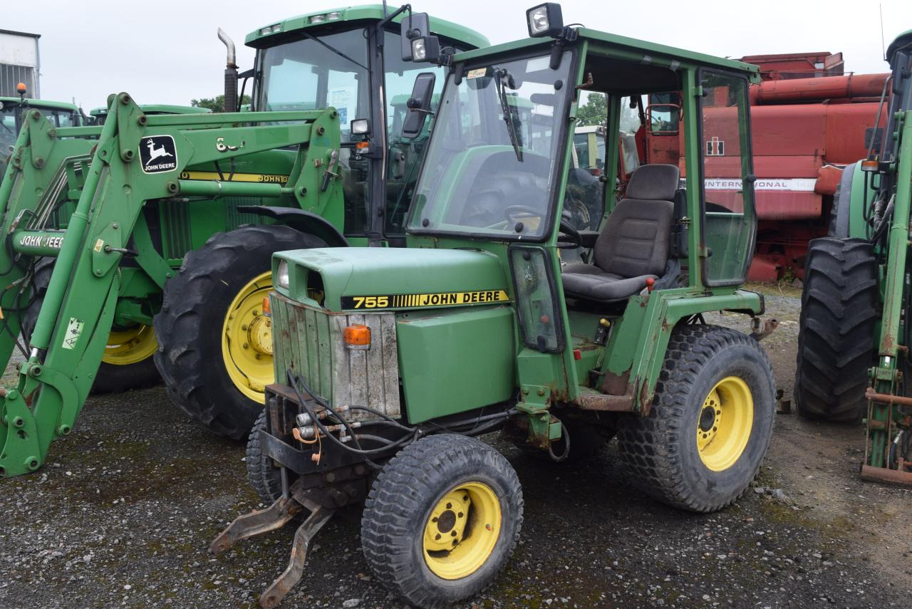 John Deere 755 - Трактор: фото 1 John Deere 755 - Трактор: фото 1