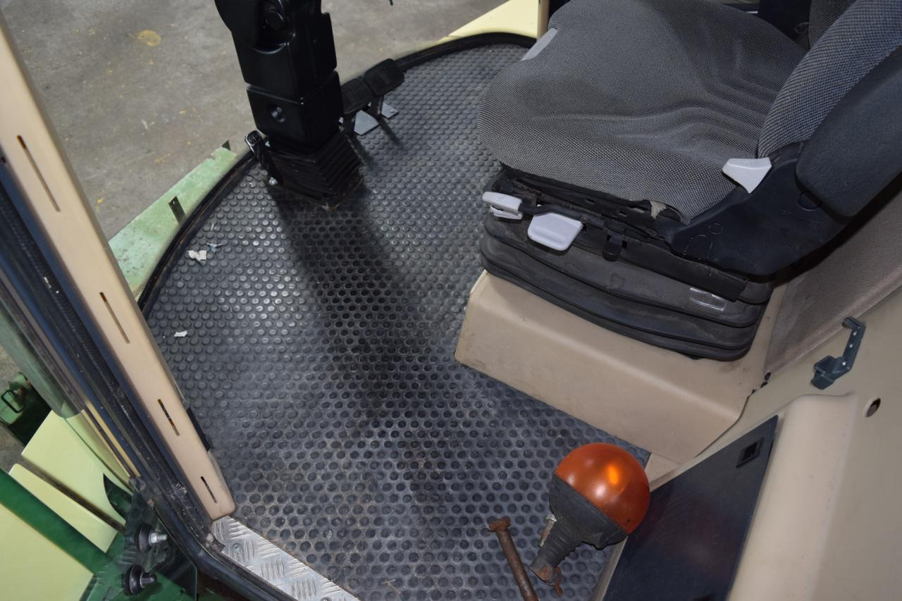 Кормозбиральний комбайн Krone Big X V8: фото 8 Кормозбиральний комбайн Krone Big X V8: фото 8