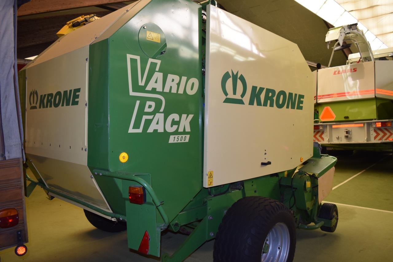 Krone Vario Pack 1500 - Прес-підбирач рулонний: фото 4 Krone Vario Pack 1500 - Прес-підбирач рулонний: фото 4
