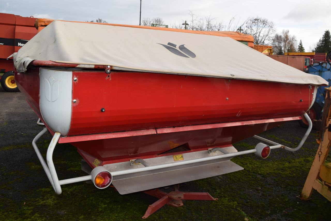 Lely SX 4000 Centerliner - Розкидач добрив: фото 1 Lely SX 4000 Centerliner - Розкидач добрив: фото 1