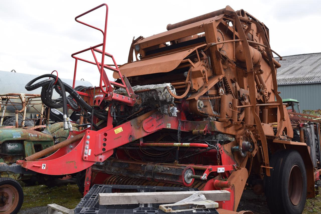 Lely Welger *zur Teileverwertung* - Прес-підбирач рулонний: фото 2 Lely Welger *zur Teileverwertung* - Прес-підбирач рулонний: фото 2