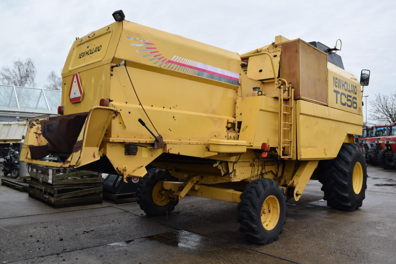 New Holland TC 56 - Зернозбиральний комбайн: фото 4 New Holland TC 56 - Зернозбиральний комбайн: фото 4