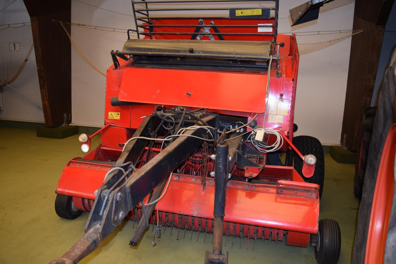 Unia DF 120.1.8 - Прес-підбирач рулонний: фото 3 Unia DF 120.1.8 - Прес-підбирач рулонний: фото 3