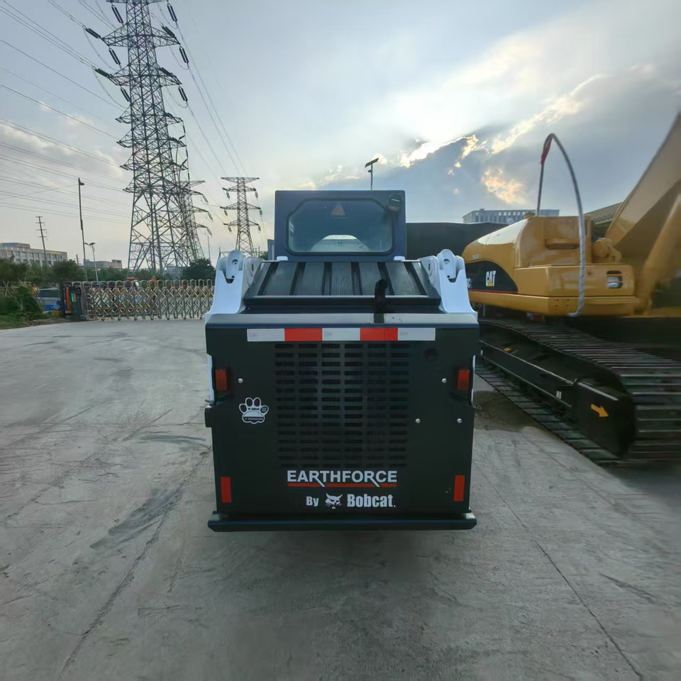 BOBCAT S160 - Міні-навантажувач: фото 4 BOBCAT S160 - Міні-навантажувач: фото 4