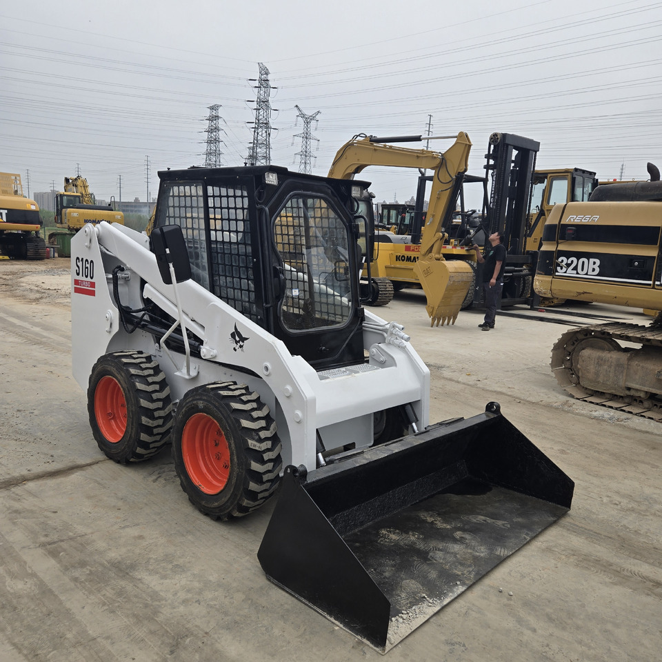 BOBCAT S160 - Міні-навантажувач: фото 4 BOBCAT S160 - Міні-навантажувач: фото 4