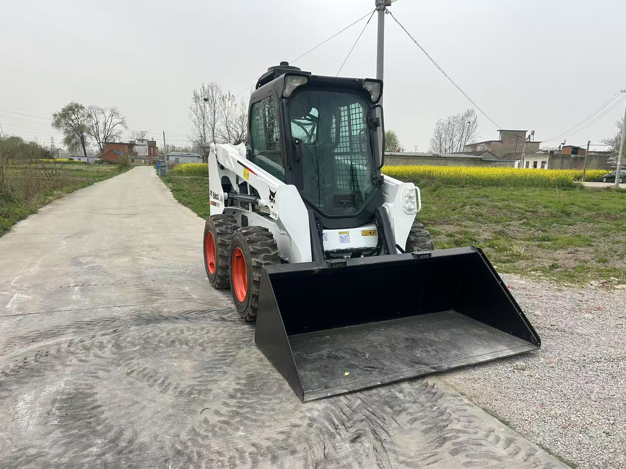 BOBCAT S550 - Міні-навантажувач: фото 4 BOBCAT S550 - Міні-навантажувач: фото 4