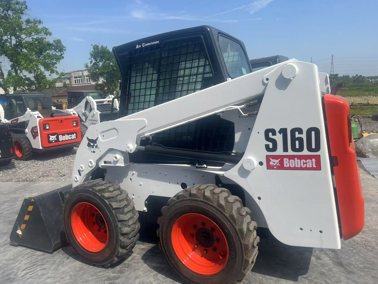 Bobcat S160 - Міні-навантажувач: фото 2 Bobcat S160 - Міні-навантажувач: фото 2