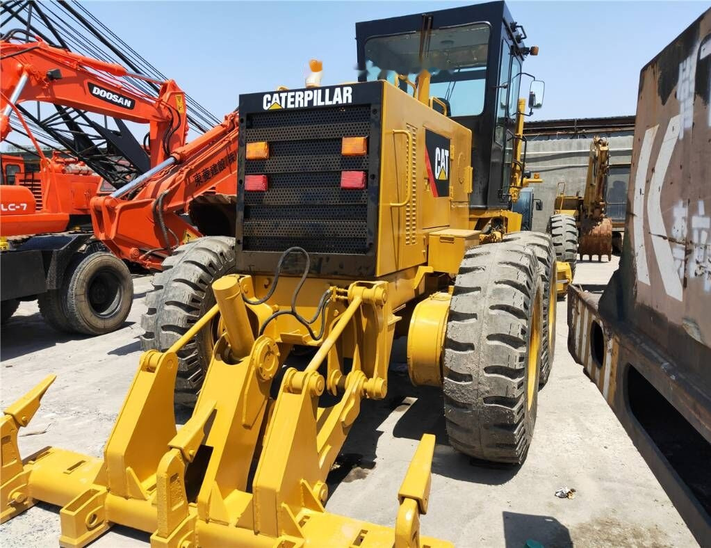 Грейдер Caterpillar 140 G: фото 6