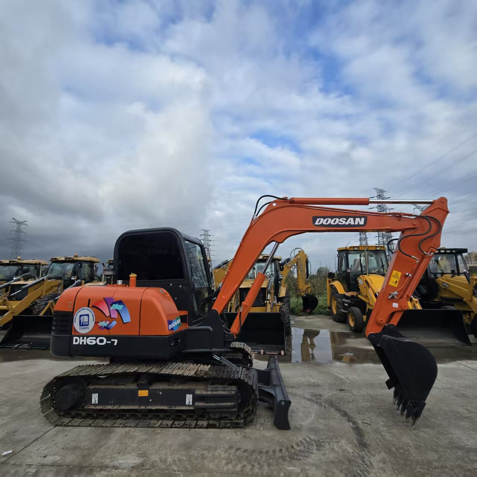 DOOSAN DH60-7 - Міні-екскаватор: фото 1 DOOSAN DH60-7 - Міні-екскаватор: фото 1