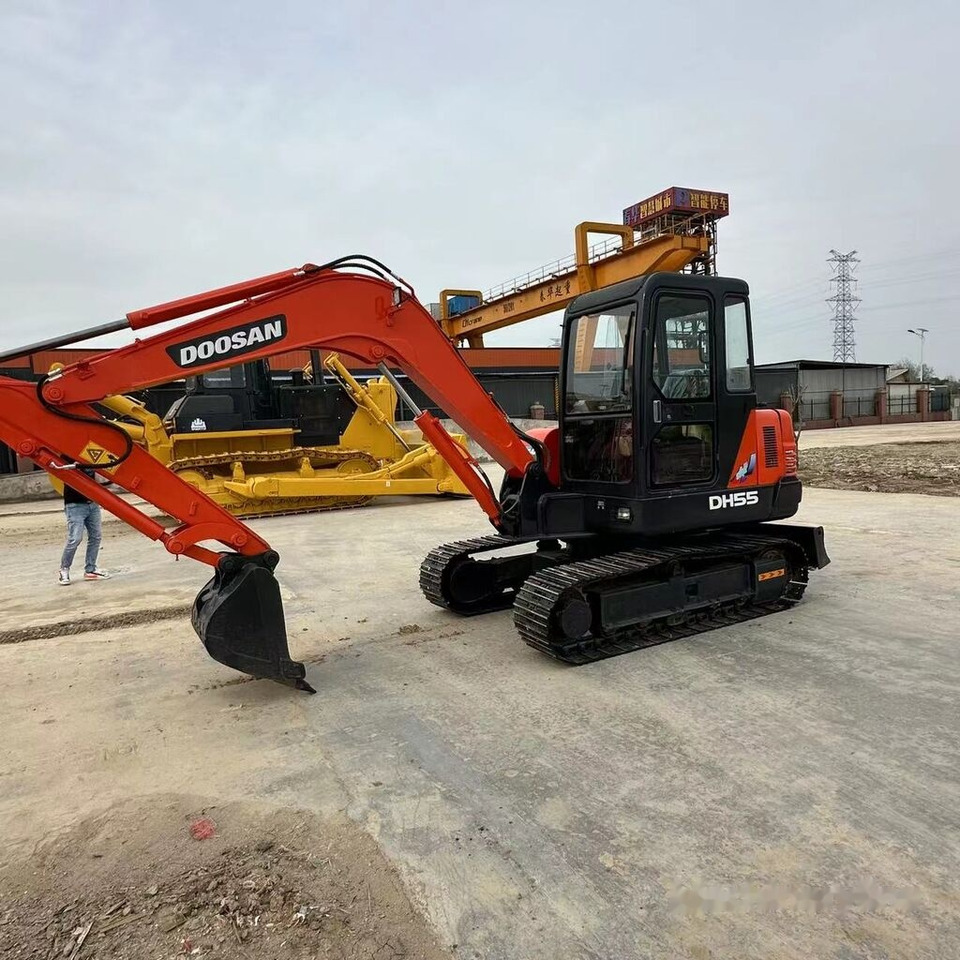 Doosan DH55 - Міні-екскаватор: фото 3 Doosan DH55 - Міні-екскаватор: фото 3