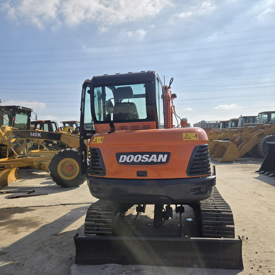 Doosan DX60 - Міні-екскаватор: фото 5 Doosan DX60 - Міні-екскаватор: фото 5