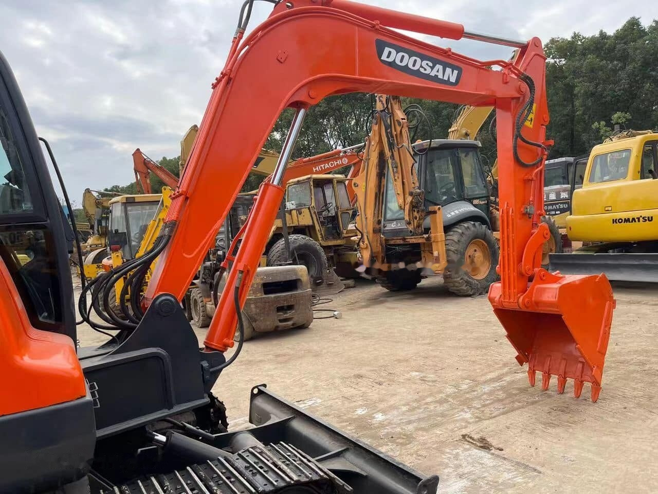 Doosan DX60 - Міні-екскаватор: фото 4 Doosan DX60 - Міні-екскаватор: фото 4