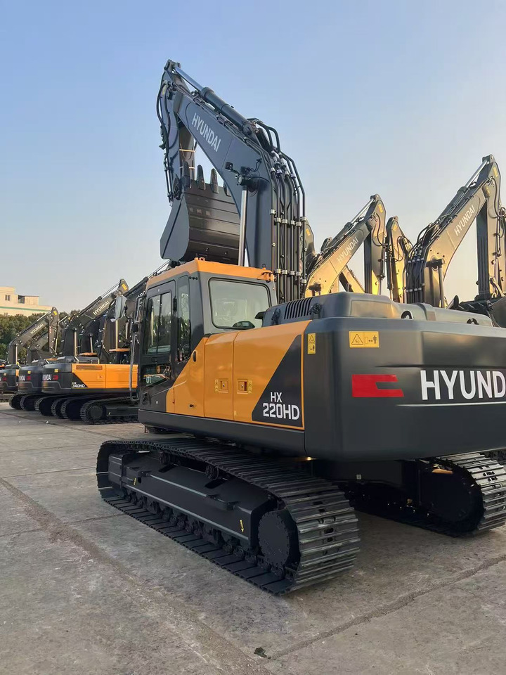 HYUNDAI HX220HD - Гусеничний екскаватор: фото 1 HYUNDAI HX220HD - Гусеничний екскаватор: фото 1