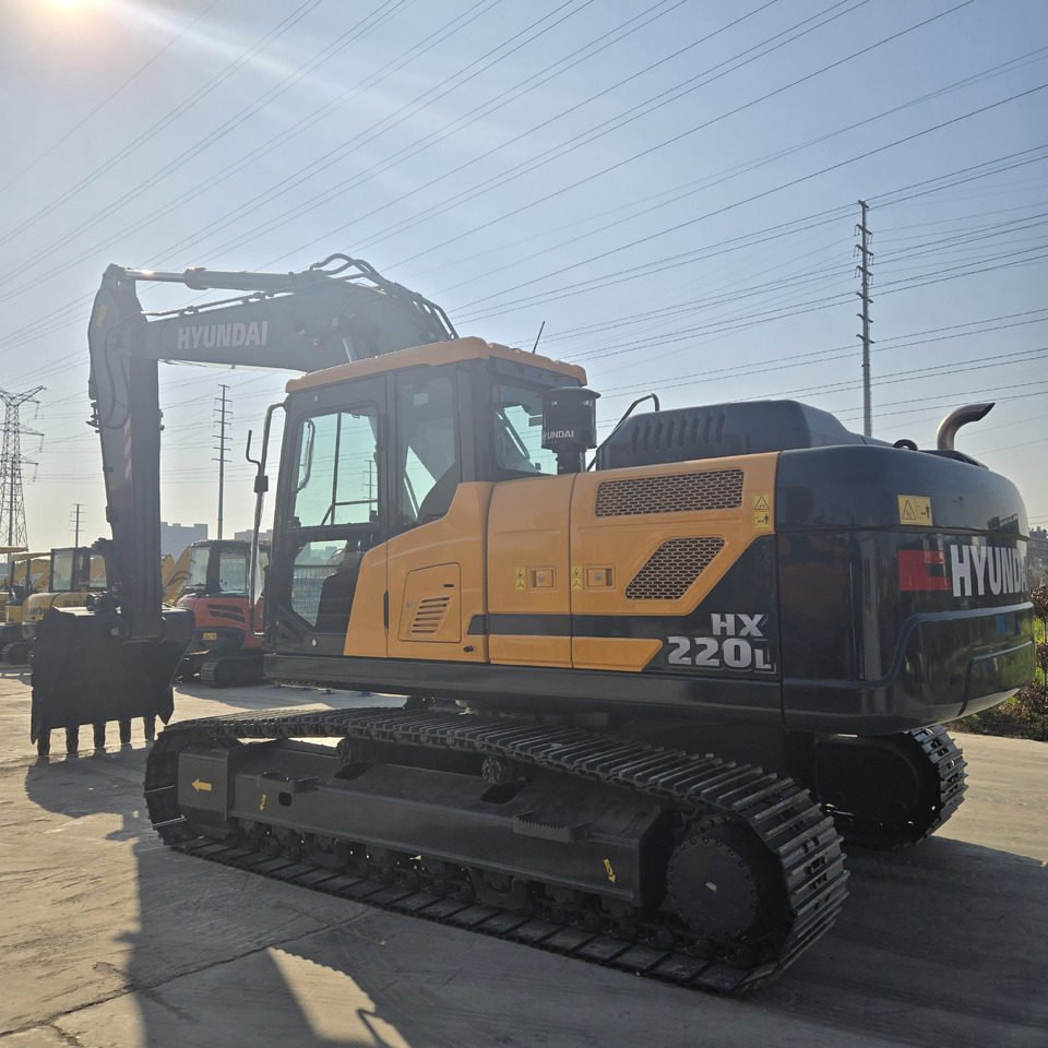 HYUNDAI HX220L - Гусеничний екскаватор: фото 2 HYUNDAI HX220L - Гусеничний екскаватор: фото 2