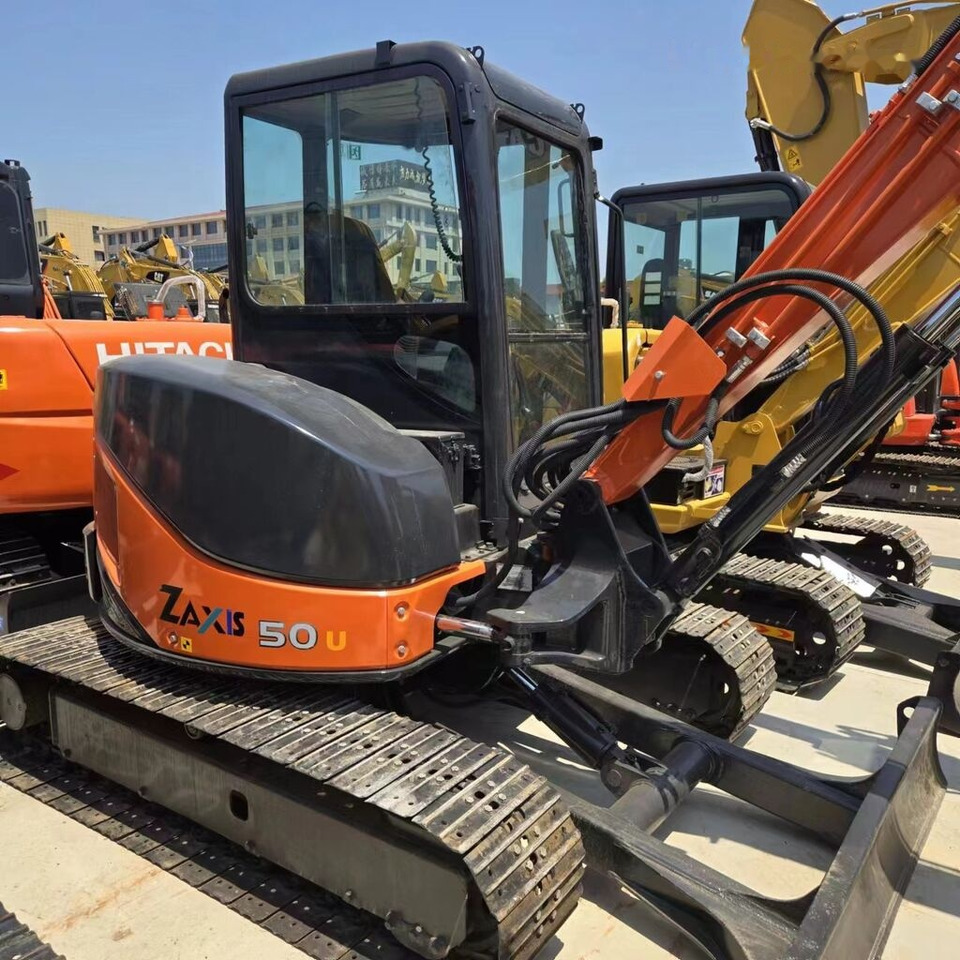 Hitachi ZX50U - Міні-екскаватор: фото 5 Hitachi ZX50U - Міні-екскаватор: фото 5