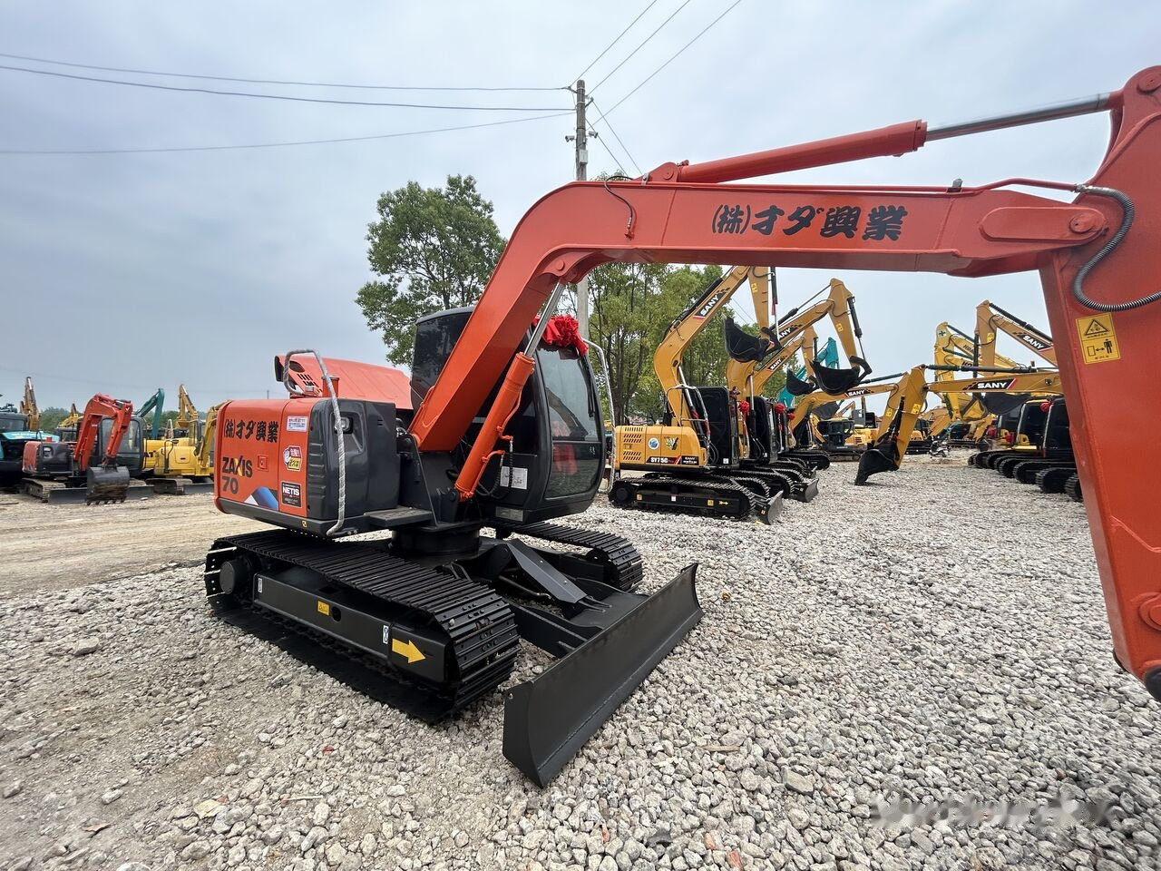Hitachi ZX70 - Гусеничний екскаватор: фото 3 Hitachi ZX70 - Гусеничний екскаватор: фото 3