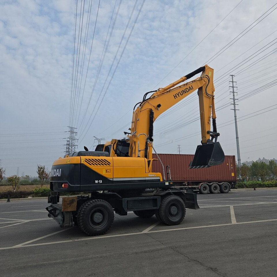 Hyundai R210W-9 - Колісний екскаватор: фото 2 Hyundai R210W-9 - Колісний екскаватор: фото 2