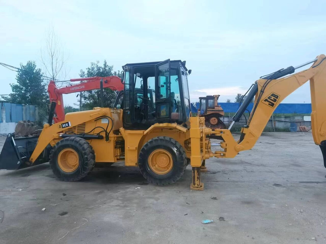 JCB 3CX - Екскаватор-навантажувач: фото 3 JCB 3CX - Екскаватор-навантажувач: фото 3